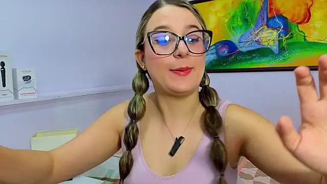 katiaa lovv online show from February 16, 2026, 12:04 pm