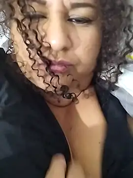 Snapshot of MEYBELLATINA chatting on October 28, 2025, 11:03 pm MEYBELLATINA online show from October 28, 2025, 11:03 pm