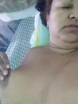 Snapshot of MEYBELLATINA chatting on November 2, 2025, 12:48 am MEYBELLATINA online show from November 2, 2025, 12:48 am