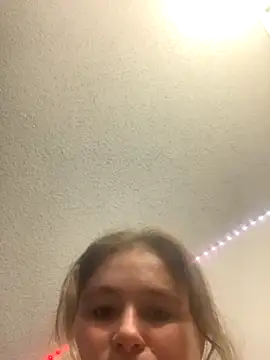 BuzzBunni69 online show from November 26, 2025, 12:43 am