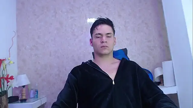 Snapshot of Aaron_Foxxx chatting on September 30, 2025, 1:06 pm Aaron Foxxx online show from September 30, 2025, 1:06 pm