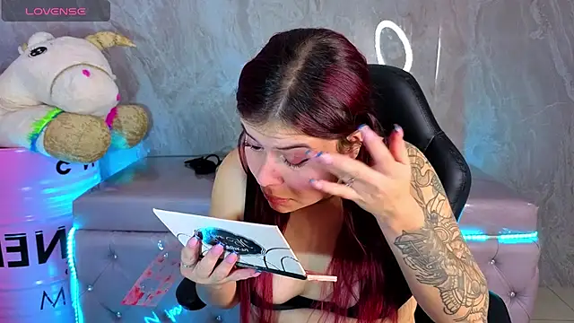 draviana a  online show from February 5, 2026, 3:02 am