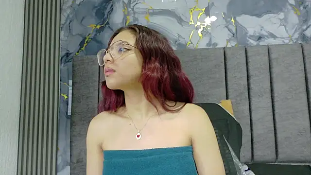 Abrilmirren online show from September 28, 2025, 11:28 am