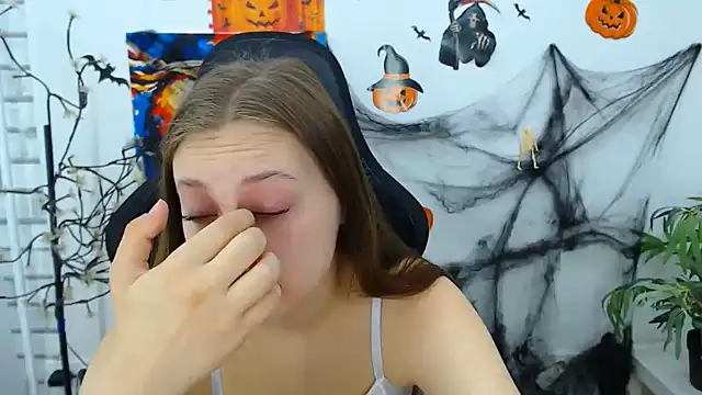 Snapshot of ArinaBelle chatting on October 27, 2025, 2:45 am ArinaBelle online show from October 27, 2025, 2:45 am