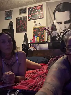 Snapshot of inkdmagz chatting on November 13, 2025, 12:36 am inkdmagz online show from November 13, 2025, 12:36 am