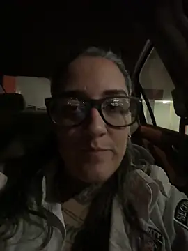 Snapshot of inkdmagz chatting on October 17, 2025, 4:38 am inkdmagz online show from October 17, 2025, 4:38 am