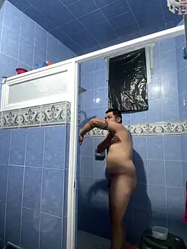 Sk3m veryhot online show from February 9, 2026, 3:21 pm