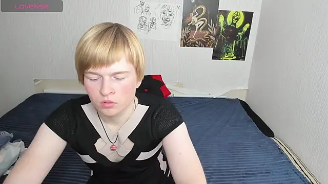 Cattie w  online show from November 21, 2025, 1:15 am