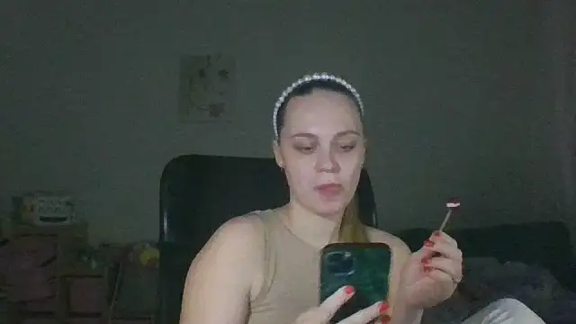 Cynoraye online show from February 7, 2026, 7:44 pm