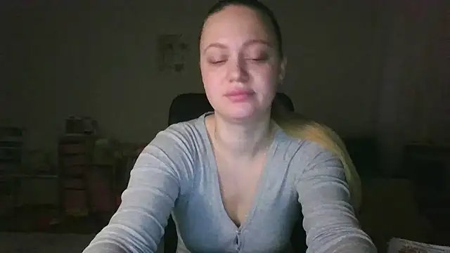 Cynoraye online show from March 1, 2026, 1:38 am