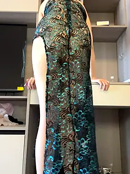 Snapshot of POS001 chatting on November 21, 2025, 5:50 am POS001 online show from November 21, 2025, 5:50 am