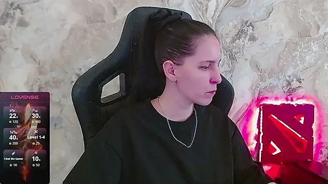 Irwi Tomboy online show from April 24, 2026, 1:13 pm