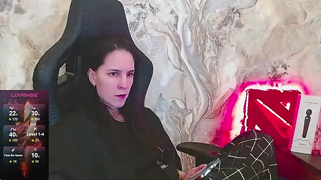 Irwi Tomboy online show from April 26, 2026, 2:47 pm