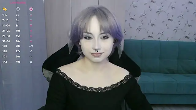 Snapshot of LeisaHopperstad chatting on May 30, 2026, 12:55 pm LeisaHopperstad online show from May 30, 2026, 12:55 pm