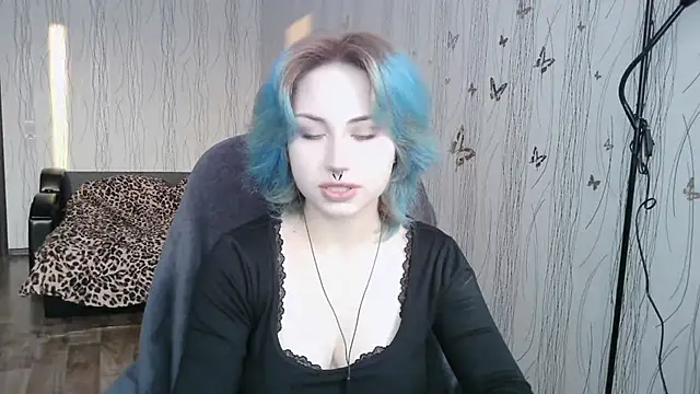 LeisaHopperstad online show from March 12, 2026, 2:10 pm