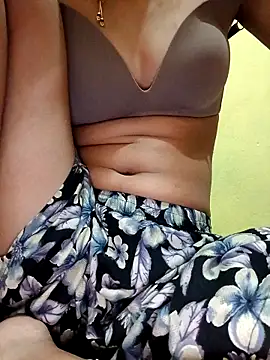 Snapshot of misskomal97 chatting on October 16, 2025, 10:01 am misskomal97 online show from October 16, 2025, 10:01 am