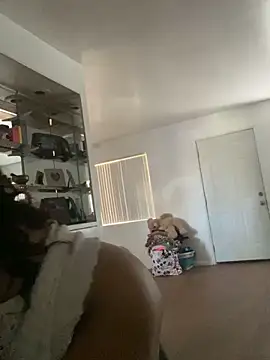 Snapshot of pmonie chatting on September 30, 2025, 5:41 pm pmonie online show from September 30, 2025, 5:41 pm