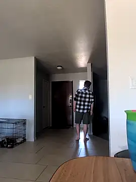 bear8t online show from November 4, 2025, 6:44 pm