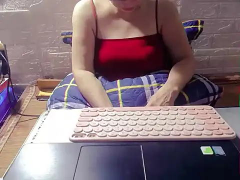 Snapshot of hyhy_99 chatting on October 10, 2025, 7:09 am hyhy 99 online show from October 10, 2025, 7:09 am