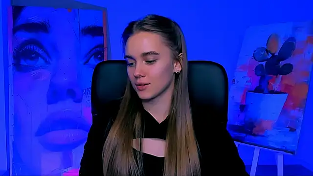 Snapshot of JuneWoods chatting on December 5, 2025, 12:37 pm JuneWoods online show from December 5, 2025, 12:37 pm