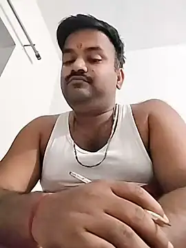 desiyouth94 online show from November 24, 2025, 6:08 pm