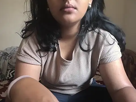 reena 12 online show from March 7, 2026, 7:59 am