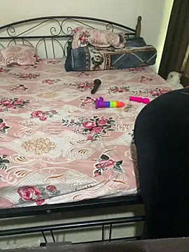 prernasingh2025 online show from December 18, 2025, 7:13 am