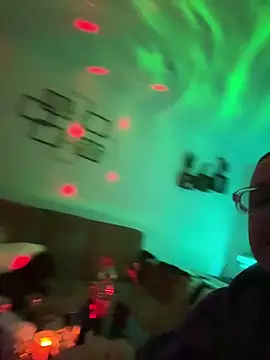 Snapshot of Zakmaro chatting on December 17, 2025, 3:50 pm Zakmaro online show from December 17, 2025, 3:50 pm