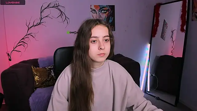 Snapshot of rebecca_smile chatting on November 20, 2025, 1:12 pm rebecca smile online show from November 20, 2025, 1:12 pm