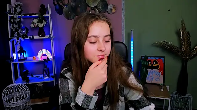 Snapshot of rebecca_smile chatting on November 14, 2025, 1:26 pm rebecca smile online show from November 14, 2025, 1:26 pm