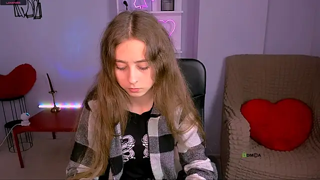 Snapshot of rebecca_smile chatting on November 8, 2025, 1:14 pm rebecca smile online show from November 8, 2025, 1:14 pm