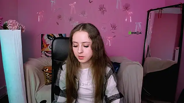 rebecca smile online show from April 20, 2026, 12:19 pm