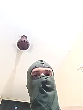 Snapshot of RaviLoveUAll chatting on November 7, 2025, 6:12 pm RaviLoveUAll online show from November 7, 2025, 6:12 pm