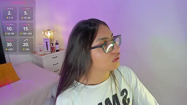 Snapshot of cherrylady_02 chatting on December 4, 2025, 12:37 pm cherrylady 02 online show from December 4, 2025, 12:37 pm