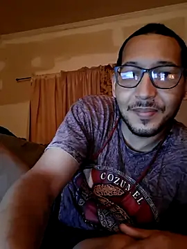 ThrowedWorldWide online show from November 21, 2025, 10:03 am