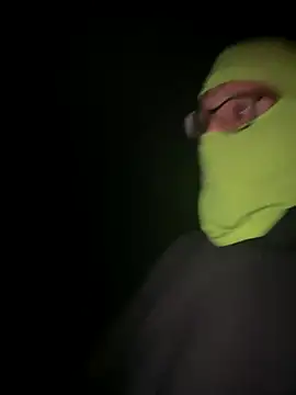 ThrowedWorldWide online show from November 16, 2025, 1:32 am