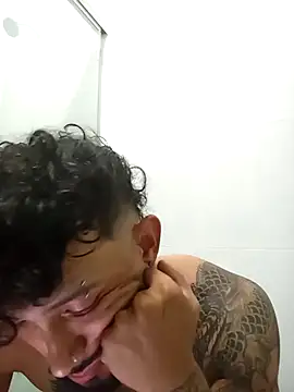 Snapshot of kingbickcockDn chatting on November 13, 2025, 8:13 pm kingbickcockDn online show from November 13, 2025, 8:13 pm