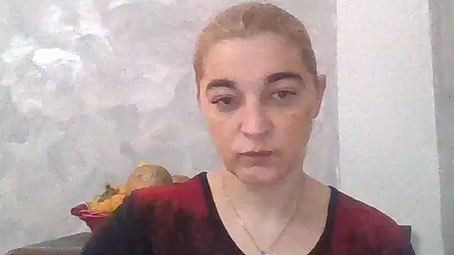 Snapshot of GoldenAngelMilf chatting on April 30, 2026, 6:31 am GoldenAngelMilf online show from April 30, 2026, 6:31 am