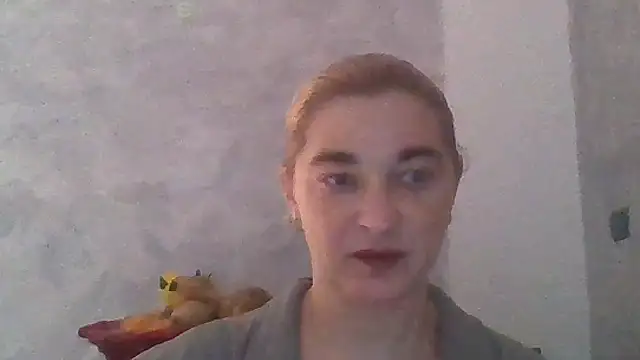 Snapshot of GoldenAngelMilf chatting on March 11, 2026, 12:32 pm GoldenAngelMilf online show from March 11, 2026, 12:32 pm