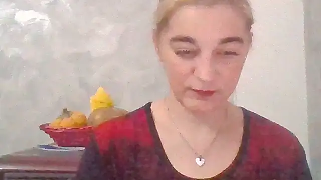 Snapshot of GoldenAngelMilf chatting on May 7, 2026, 6:11 pm GoldenAngelMilf online show from May 7, 2026, 6:11 pm