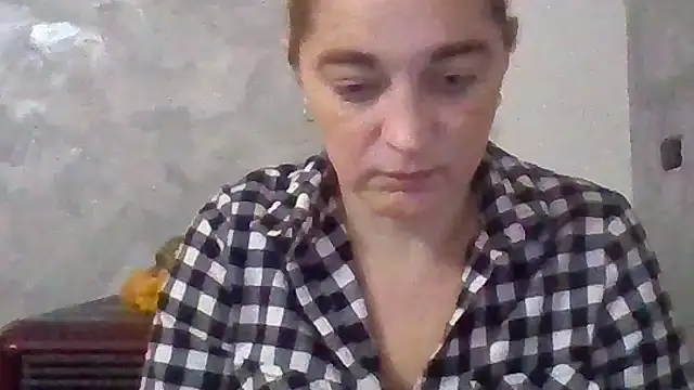 Snapshot of GoldenAngelMilf chatting on November 14, 2025, 3:59 pm GoldenAngelMilf online show from November 14, 2025, 3:59 pm