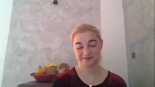 Snapshot of GoldenAngelMilf chatting on April 28, 2026, 6:40 am GoldenAngelMilf online show from April 28, 2026, 6:40 am