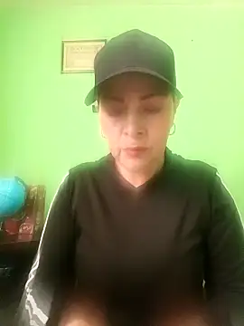 Snapshot of VANESSA__01 chatting on November 8, 2025, 3:37 pm VANESSA 01 online show from November 8, 2025, 3:37 pm