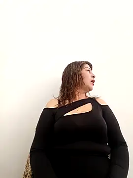 Snapshot of VANESSA__01 chatting on November 19, 2025, 12:38 pm VANESSA 01 online show from November 19, 2025, 12:38 pm