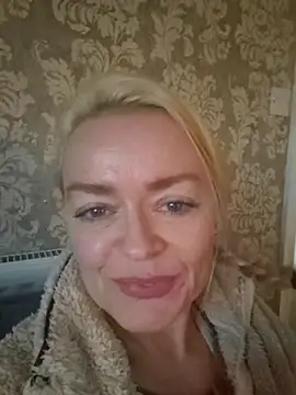 demidelightfulxx online show from November 9, 2025, 8:40 am