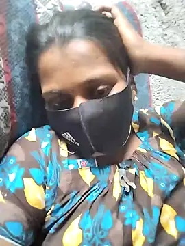 Snapshot of Tamil_Hot_Sandy chatting on November 17, 2025, 9:35 am Tamil Hot Sandy online show from November 17, 2025, 9:35 am