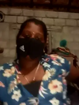 Snapshot of Tamil_Hot_Sandy chatting on October 31, 2025, 3:19 pm Tamil Hot Sandy online show from October 31, 2025, 3:19 pm