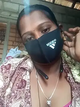 Snapshot of Tamil_Hot_Sandy chatting on October 15, 2025, 4:55 am Tamil Hot Sandy online show from October 15, 2025, 4:55 am