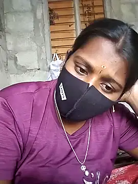 Tamil Hot Sandy online show from December 22, 2025, 6:02 am