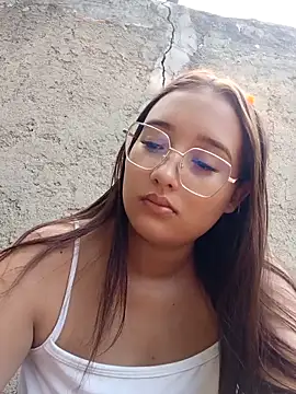 Snapshot of young_dairy01 chatting on December 15, 2025, 11:38 am young dairy01 online show from December 15, 2025, 11:38 am